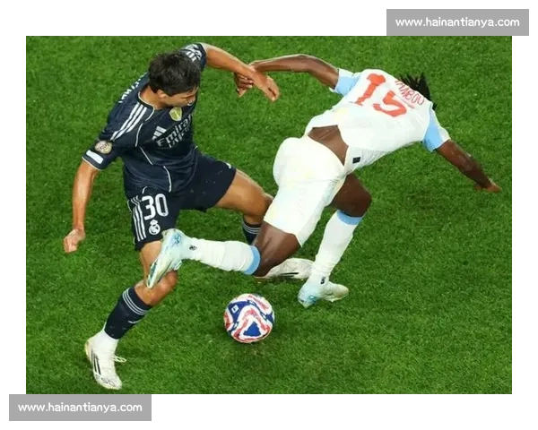 阿隆索延续 3-5-2 战术！世体：皇马用稳固阵型迎战尤文关键战